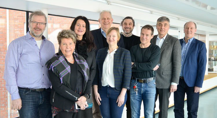 Insynsrådet, bakre raden från vänster: Uwe Raffalski (SACO), Ann Persson Grivas (LFV), Anders Jörle, Mark Pearce, (KTH), Stas Barabash (IRF), Olle Norberg (LTU). Främre raden från vänster Anja Taube (Sametinget), Maria Nilsson (Metria), Magnus Oja (ST). Insynsrådet, bakre raden från vänster: Uwe Raffalski (SACO), Ann Persson Grivas (LFV), Anders Jörle, Mark Pearce, (KTH), Stas Barabash (IRF), Olle Norberg (LTU). Främre raden från vänster Anja Taube (Sametinget), Maria Nilsson (Metria), Magnus Oja (ST).