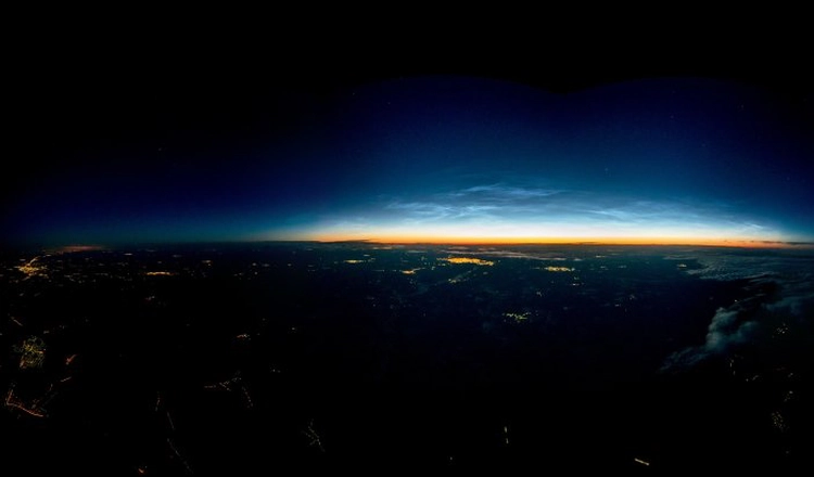 Noctilucent clouds photographed from a balloon above the Moscow area in July 2018