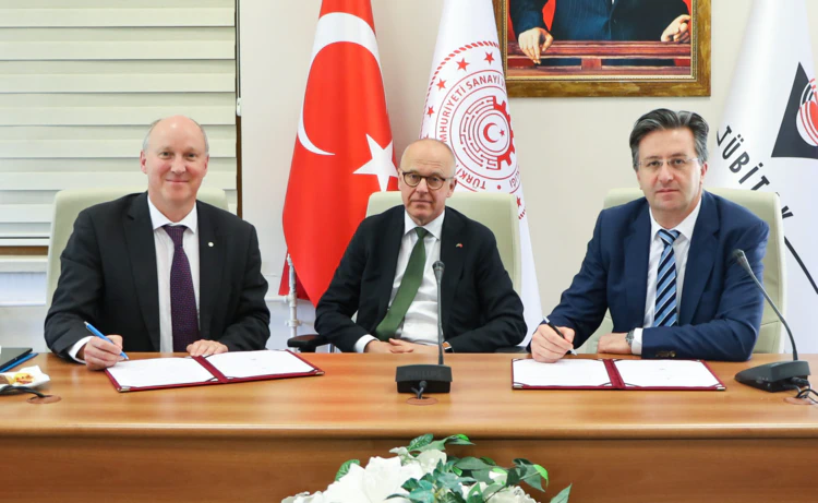 Olle Norberg, Director General, IRF, Staffan Herrström, Swedens Ambassador in Turkey and Mesut Gökten, Director, Space Technologies Research Institute. Photo: Tübitak Uzay