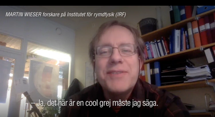 Martin Wieser under intervjun om vatten på månen, textat "Ja, det är en cool grej måste jag säga" Martin Wieser under intervjun om vatten på månen, textat "Ja, det är en cool grej måste jag säga"