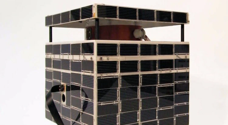 Nanosatellite Munin Nanosatellite Munin