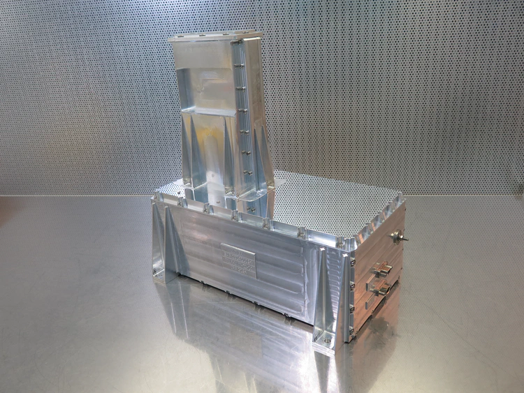 Instrumentet LNT för studier av månen