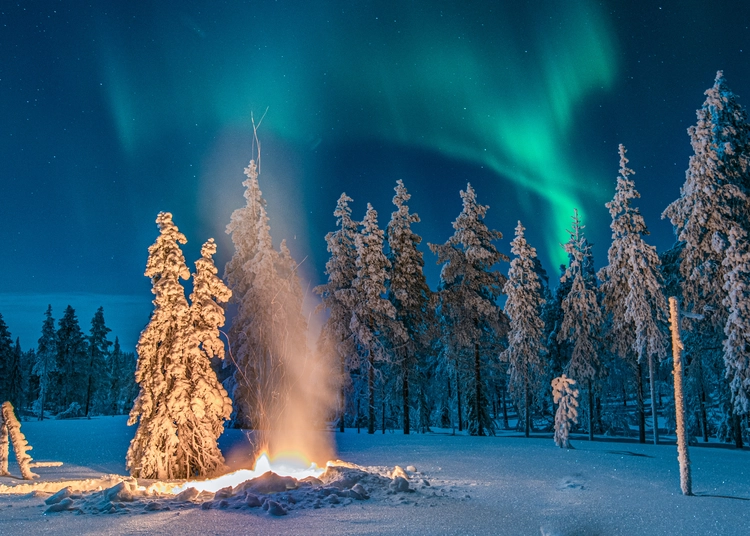 Norrsken över eld