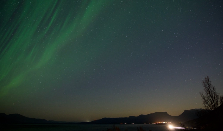 Aurora over Torneträsk and Abisko