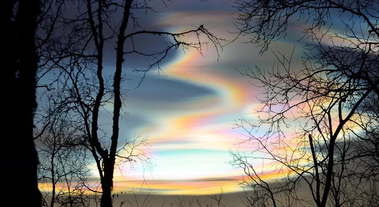 Polarstratosfäriska moln över Kiruna Polarstratosfäriska moln över Kiruna